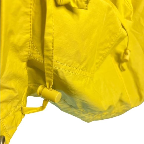 Eileen Fisher butter yellow zip and snap size large jacket with toggle cinching - Picture 11 of 14